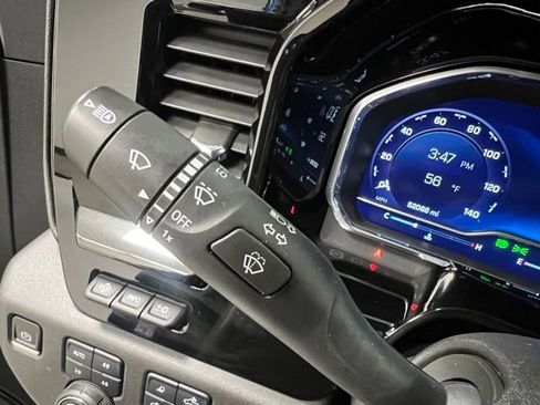 Used 2022 Chevrolet Silverado 1500 ZR2 w/ Technology Package image 31