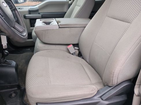 Used 2017 Ford F350 XLT w/ XLT Premium Package image 16