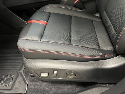 New 2026 Chevrolet Traverse RS w/ LPO, Floor Liner Package AWD/4WD image 24