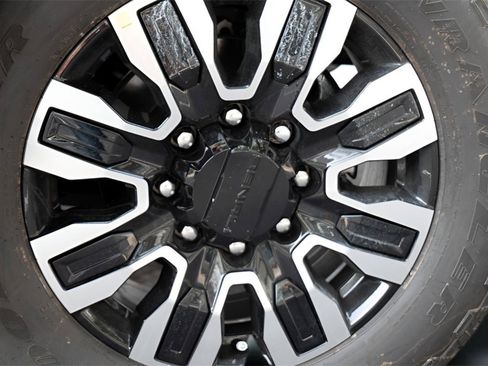 New 2026 GMC Sierra 2500 Denali Ultimate w/ Max Trailering Package image 2