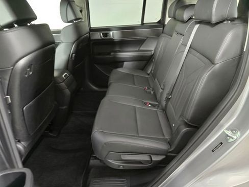 Used 2025 Hyundai Santa Fe SEL AWD/4WD image 18