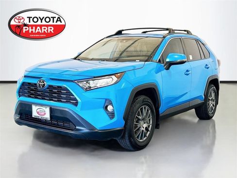 Used 2021 Toyota RAV4 XLE Premium FWD image 1