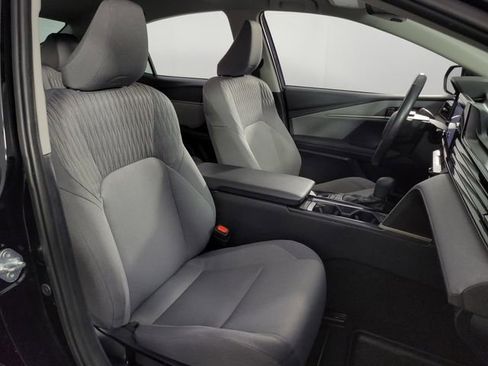 Used 2025 Toyota Camry LE w/ Convenience Package FWD image 15