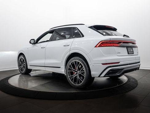 Used 2023 Audi Q8 Prestige AWD/4WD image 5