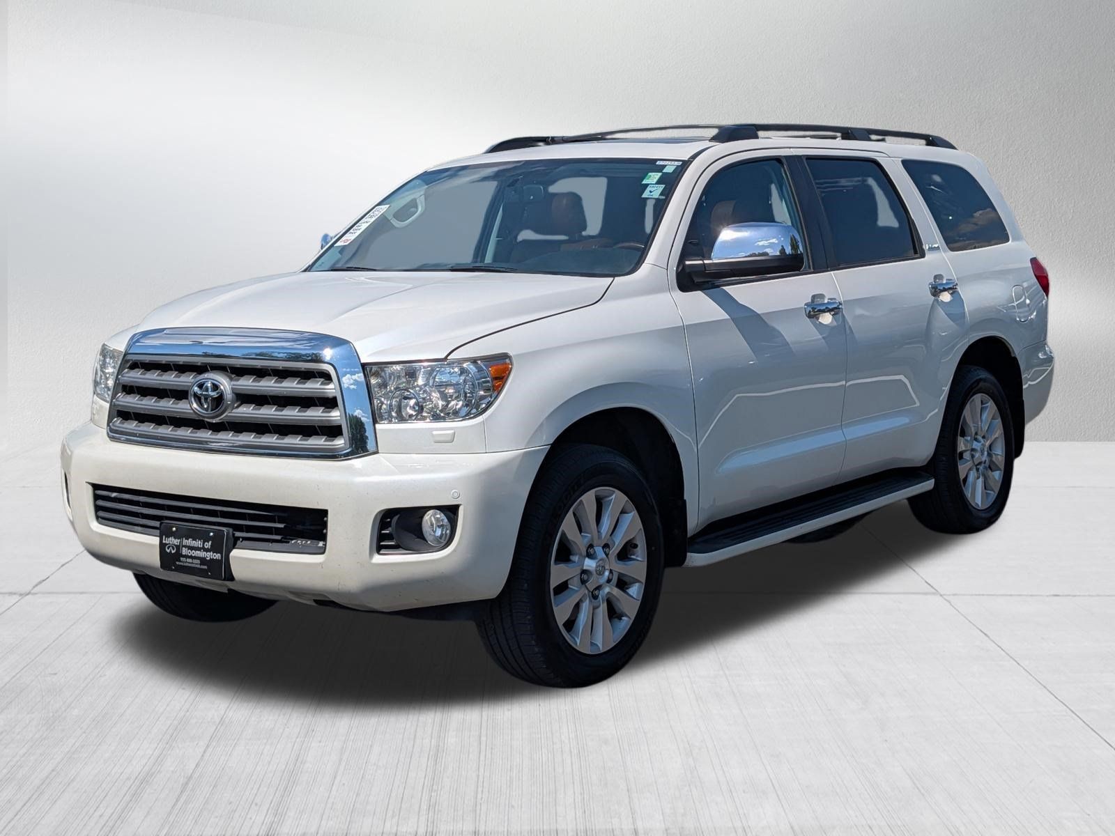 Used 2016 Toyota Sequoia Platinum AWD/4WD image 3