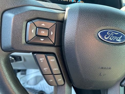 Used 2015 Ford F150 XLT RWD image 16