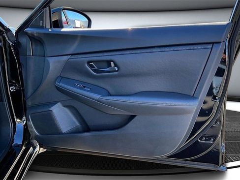 Certified 2025 Nissan Sentra S image 25