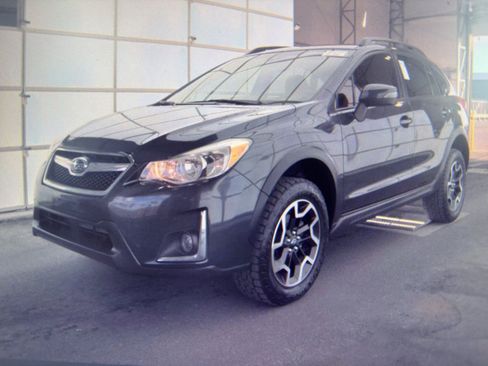 Used 2016 Subaru Crosstrek 2.0i Limited image 1