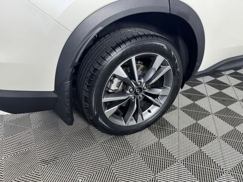 Used 2023 INFINITI QX60 Luxe w/ Performance Audio Package image 38