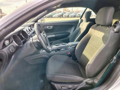 Used 2016 Ford Mustang Convertible w/ Equipment Group 051A image 10