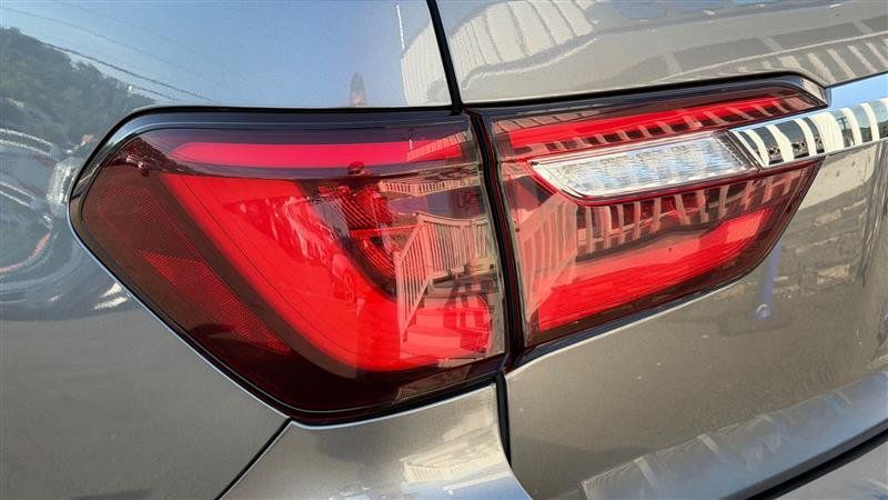 Used 2019 INFINITI QX80 Luxe AWD/4WD image 13