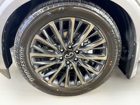 New 2026 INFINITI QX80 Autograph w/ Premium Cargo Package image 42