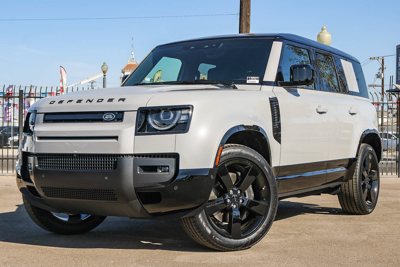 New 2026 Land Rover Defender 110 X-Dynamic SE AWD/4WD image 1