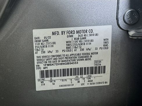 Used 2022 Ford Explorer XLT w/ Equipment Group 202A image 12