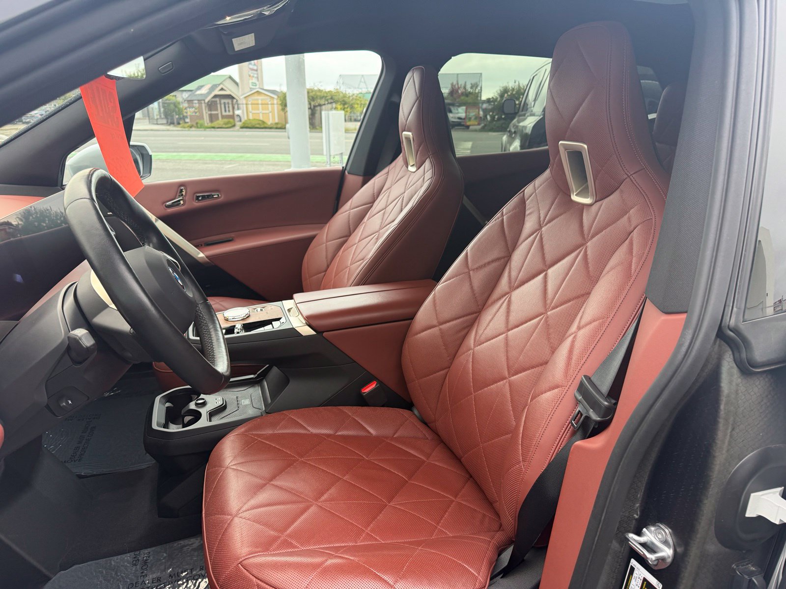 Used 2023 BMW iX xDrive50 w/ Premium Package AWD/4WD image 11