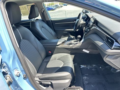 Used 2024 Toyota Camry SE FWD image 33