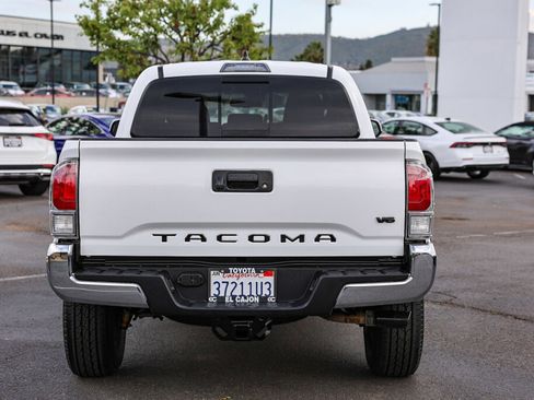 Certified 2023 Toyota Tacoma TRD Off-Road image 21