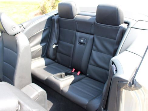 Used 2012 Volkswagen Eos Komfort FWD image 40