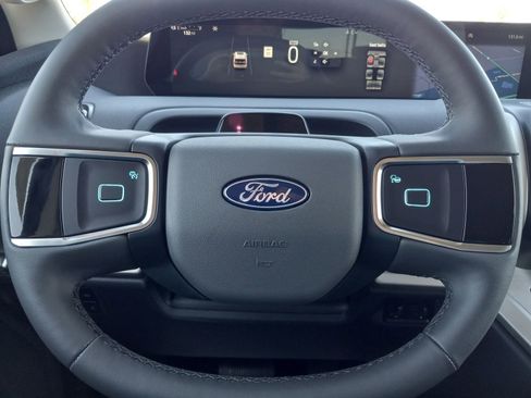 New 2025 Ford Expedition Active AWD/4WD image 21
