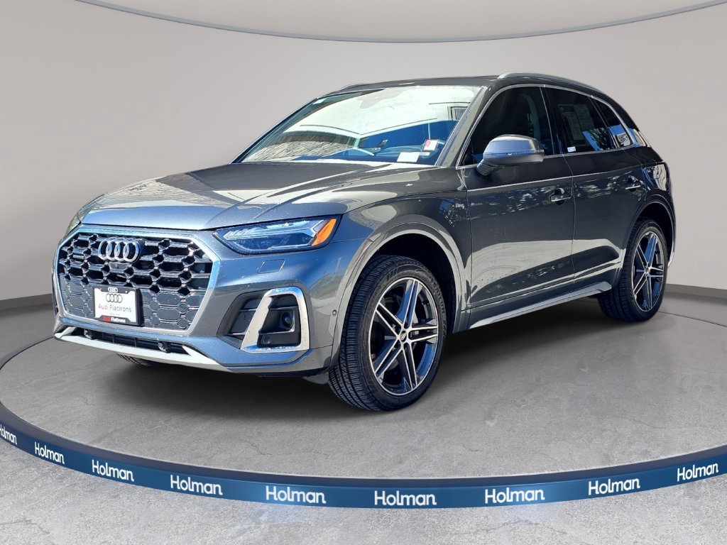 Used 2024 Audi Q5 e Prestige w/ Prestige Package AWD/4WD image 1