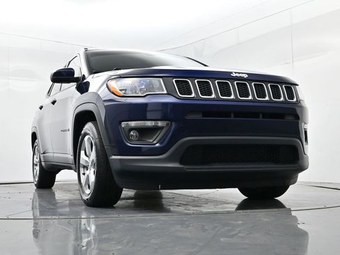 Used 2020 Jeep Compass Latitude image 39