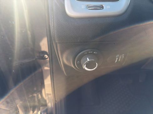 Used 2021 Jeep Compass Sport w/ Cold Weather Group image 10