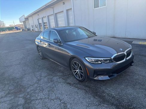 Used 2022 BMW 330i xDrive 330i xDrive w/ Driving Assistance Package image 4