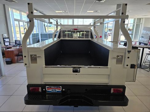 New 2025 Ford F250 XL w/ Camper Package image 5
