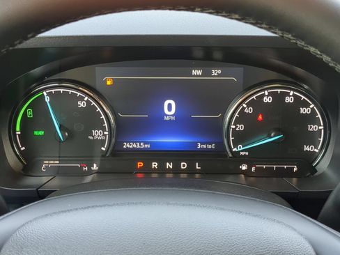 Used 2024 Ford Maverick Lariat w/ Black Appearance Package FWD image 20