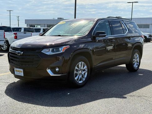 Used 2020 Chevrolet Traverse LT w/ Driver Confidence II Package image 8