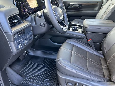 Used 2025 Chevrolet Tahoe High Country w/ Sun And Tow Package AWD/4WD image 13