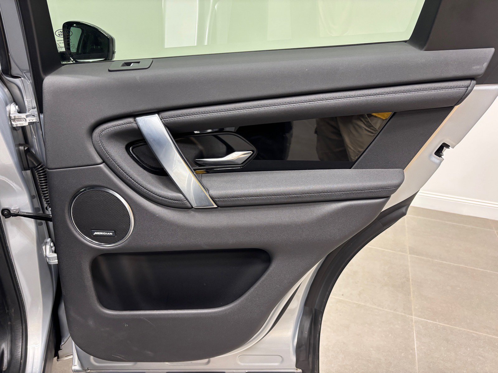 New 2024 Land Rover Discovery Sport S AWD/4WD image 38