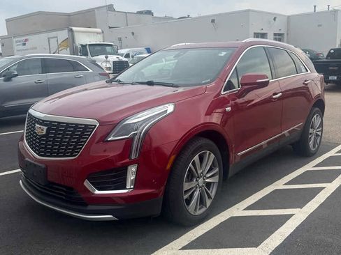 Used 2020 Cadillac XT5 Premium Luxury w/ Platinum Package image 2