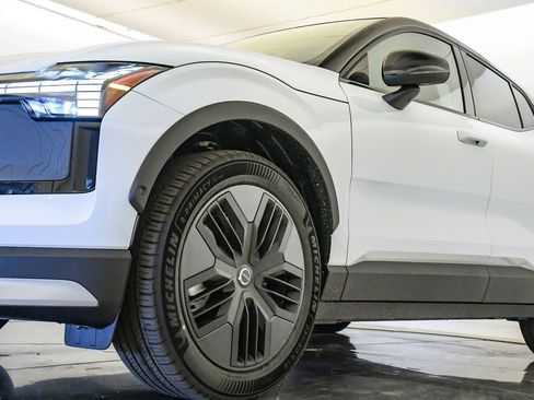 New 2026 Volvo EX30 Cross Country Ultra w/ Protection Package Premier image 10