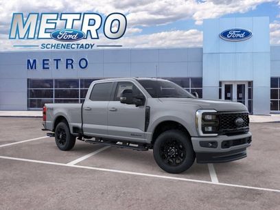 New 2026 Ford F350 Lariat w/ Black Appearance Package