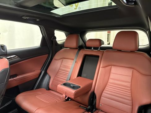 Certified 2023 Kia Sportage SX image 13