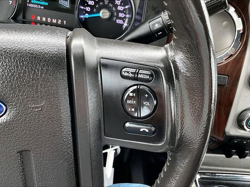 Used 2016 Ford F250 Lariat w/ Lariat Interior Package image 23