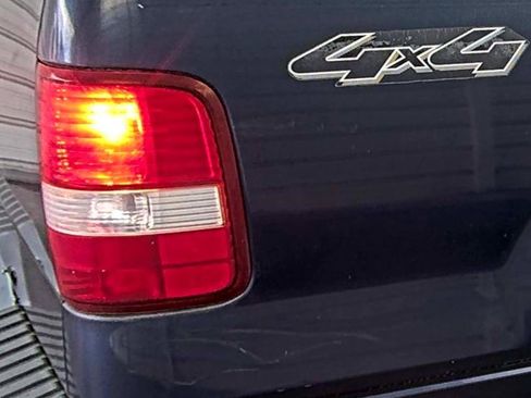 Used 2004 Ford F150 XLT AWD/4WD image 5
