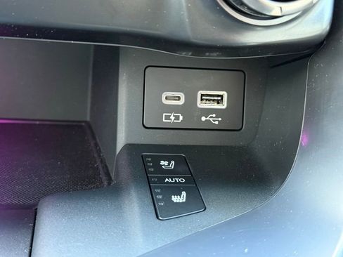 Used 2024 Lexus LX 600 4WD w/ Luxury Package image 27