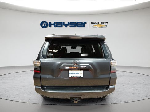 Used 2022 Toyota 4Runner SR5 Premium w/ Moonroof Package AWD/4WD image 6