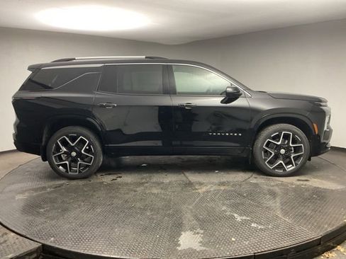 New 2026 Chevrolet Traverse High Country w/ LPO, Floor Liner Package image 8