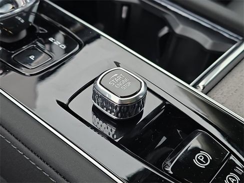 New 2026 Volvo XC90 B6 Ultra w/ Protection Package Premier image 17