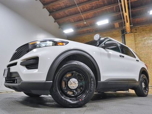 Used 2021 Ford Explorer 4WD Police Interceptor image 3