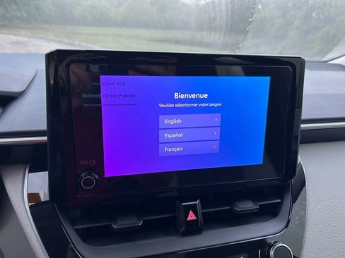 Used 2025 Toyota Corolla LE image 23