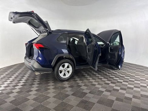 Used 2021 Toyota RAV4 XLE image 14