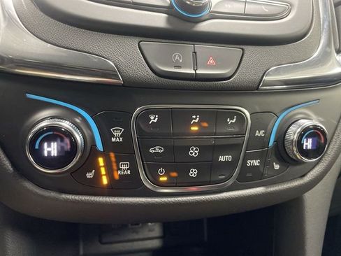 Certified 2022 Chevrolet Equinox LT image 19