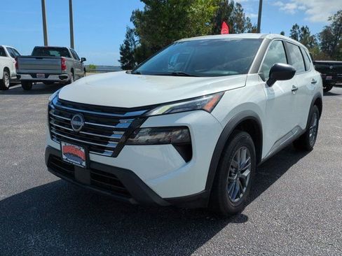 Certified 2024 Nissan Rogue S AWD/4WD image 9