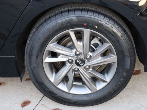 Used 2019 Kia Optima LX image 33