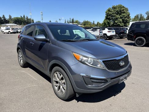 Used 2016 Kia Sportage LX FWD image 7