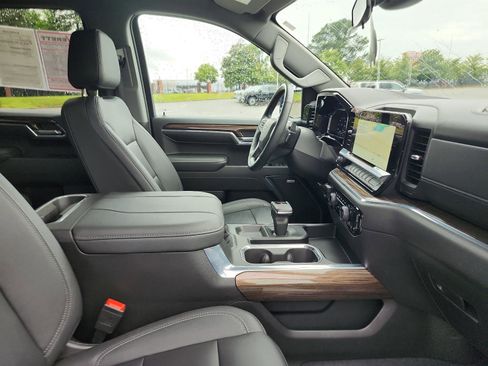 Certified 2024 Chevrolet Silverado 1500 RST w/ RST All Star Premium Package AWD/4WD image 9